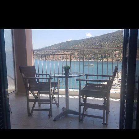 Poseidon Apartments Agia Efimia Bagian luar foto