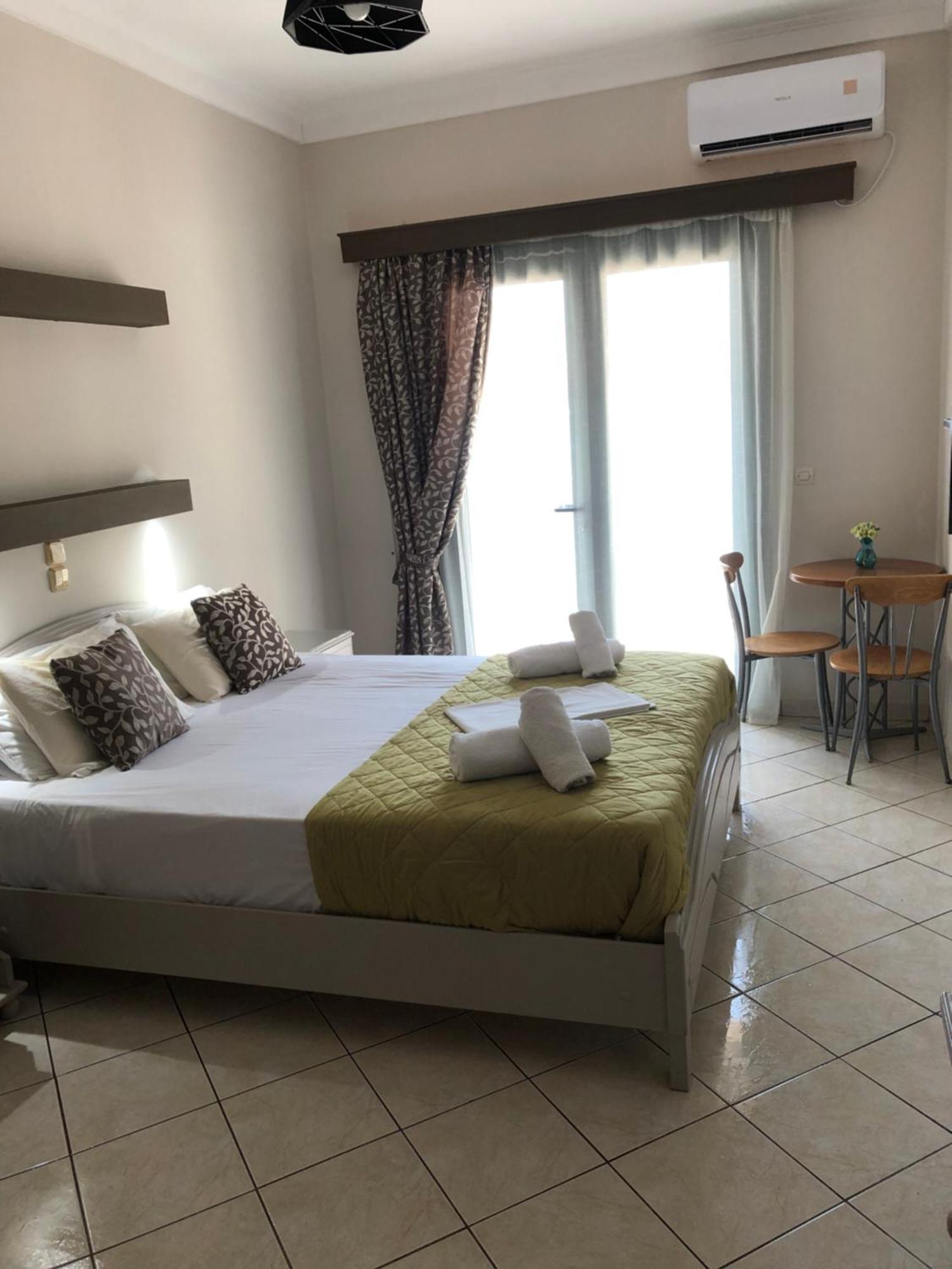 Poseidon Apartments Agia Efimia Bagian luar foto
